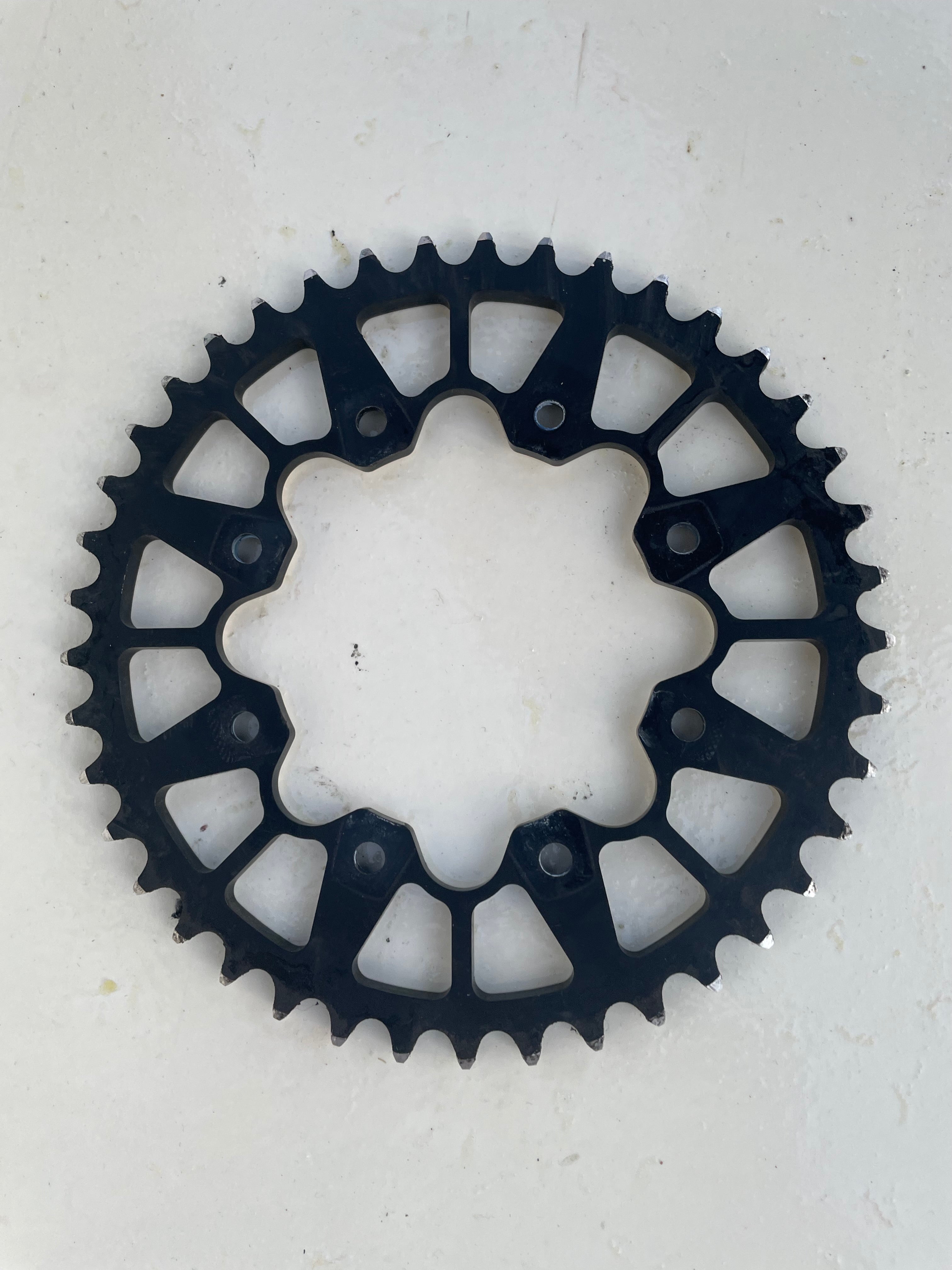 PZ-TUNING KETTENRAD 8-FACH VERSCHRAUBT 420 TEILUNG | 41 Z SCHWARZ