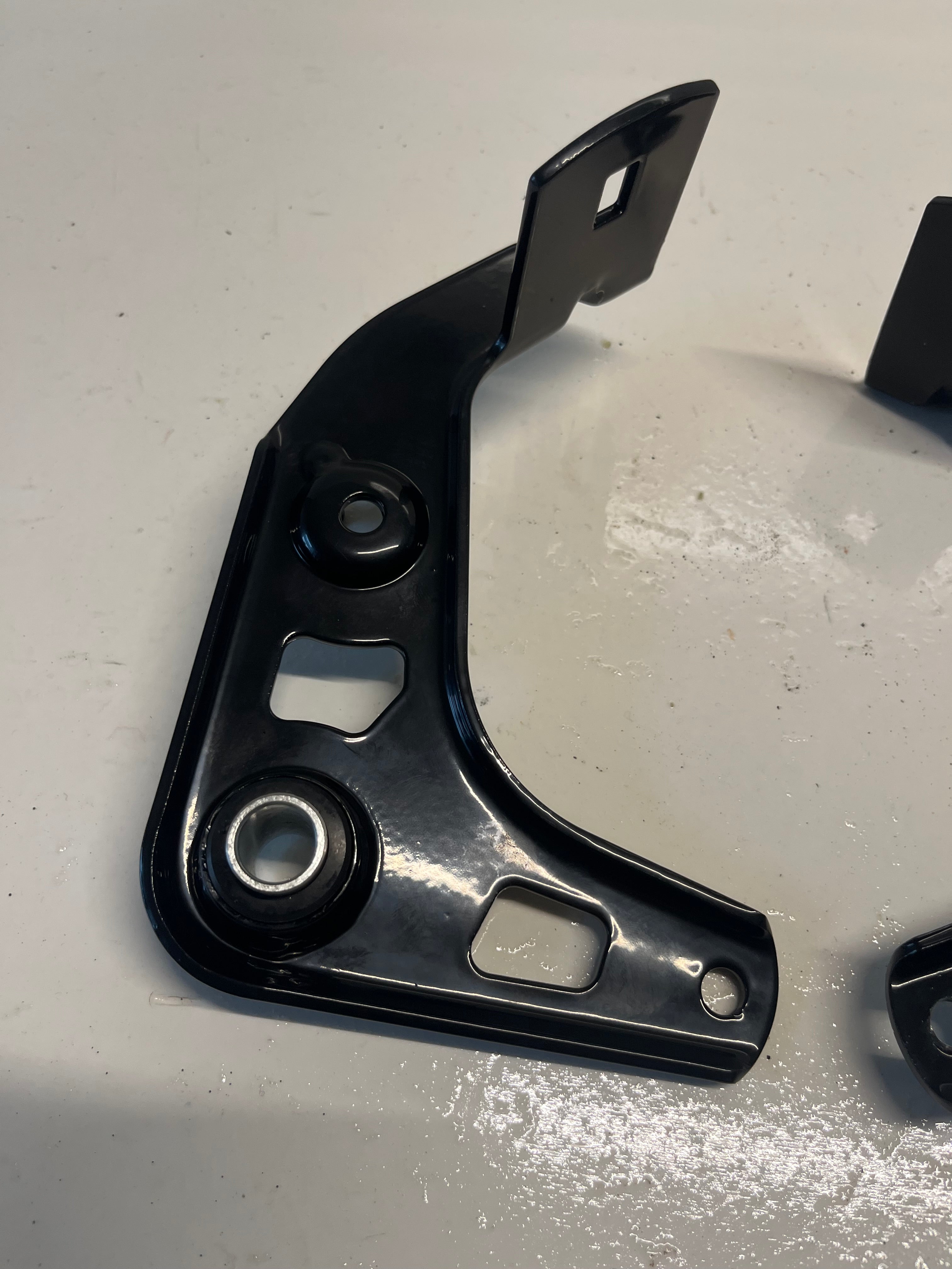 Motorhalter (neu lackiert)