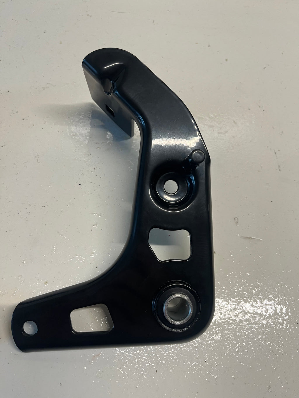 Motorhalter (neu lackiert)