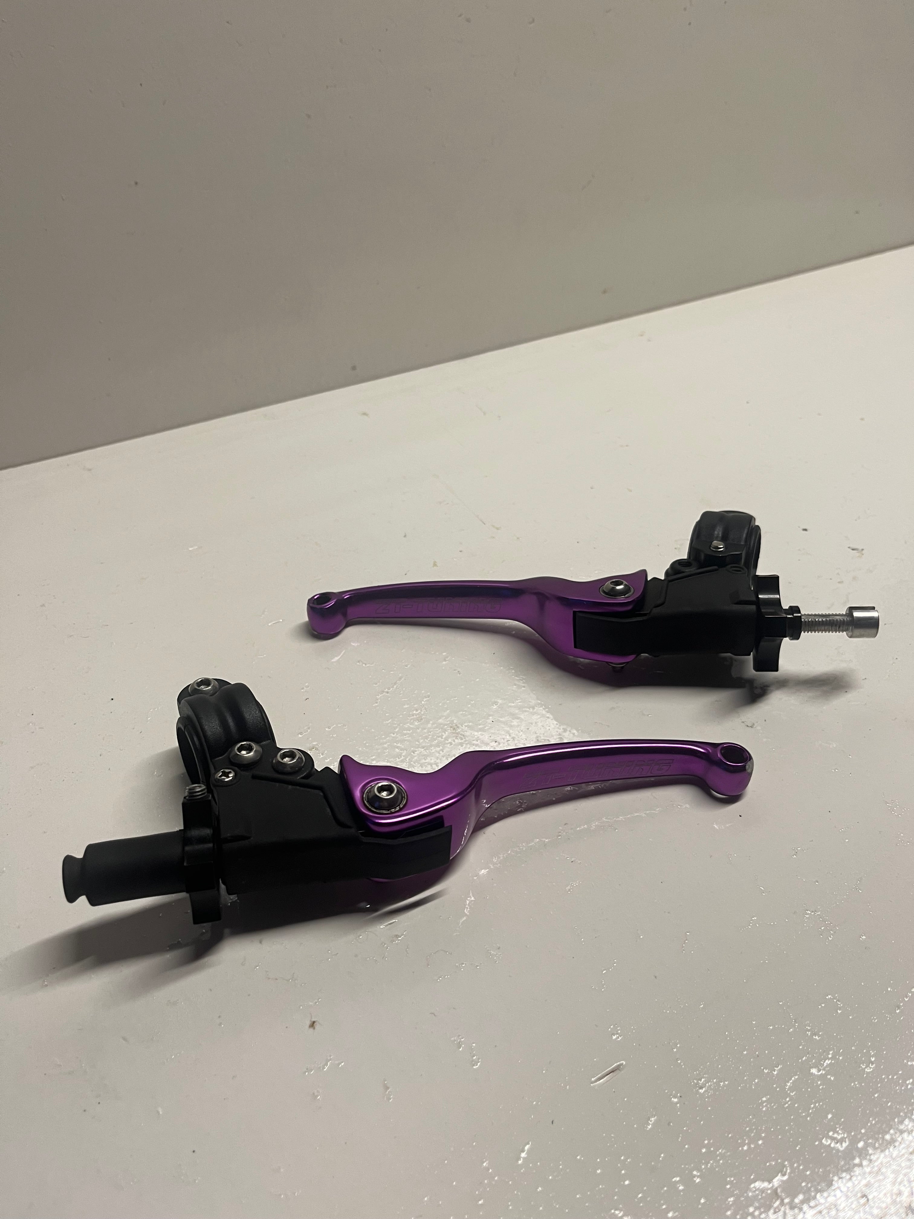 ZT-Tuning Kupplungs- und Bremshebel