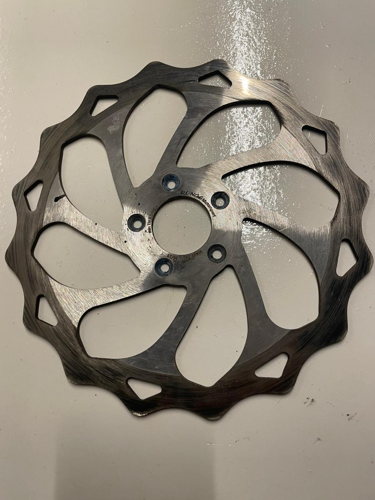 Ronge Scheinbenbremsanlage 240mm