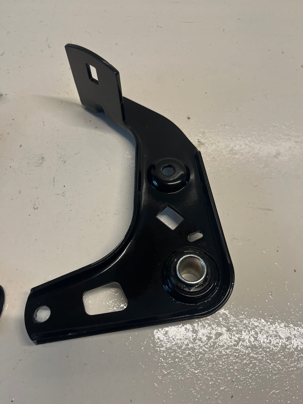 Motorhalter (neu lackiert)