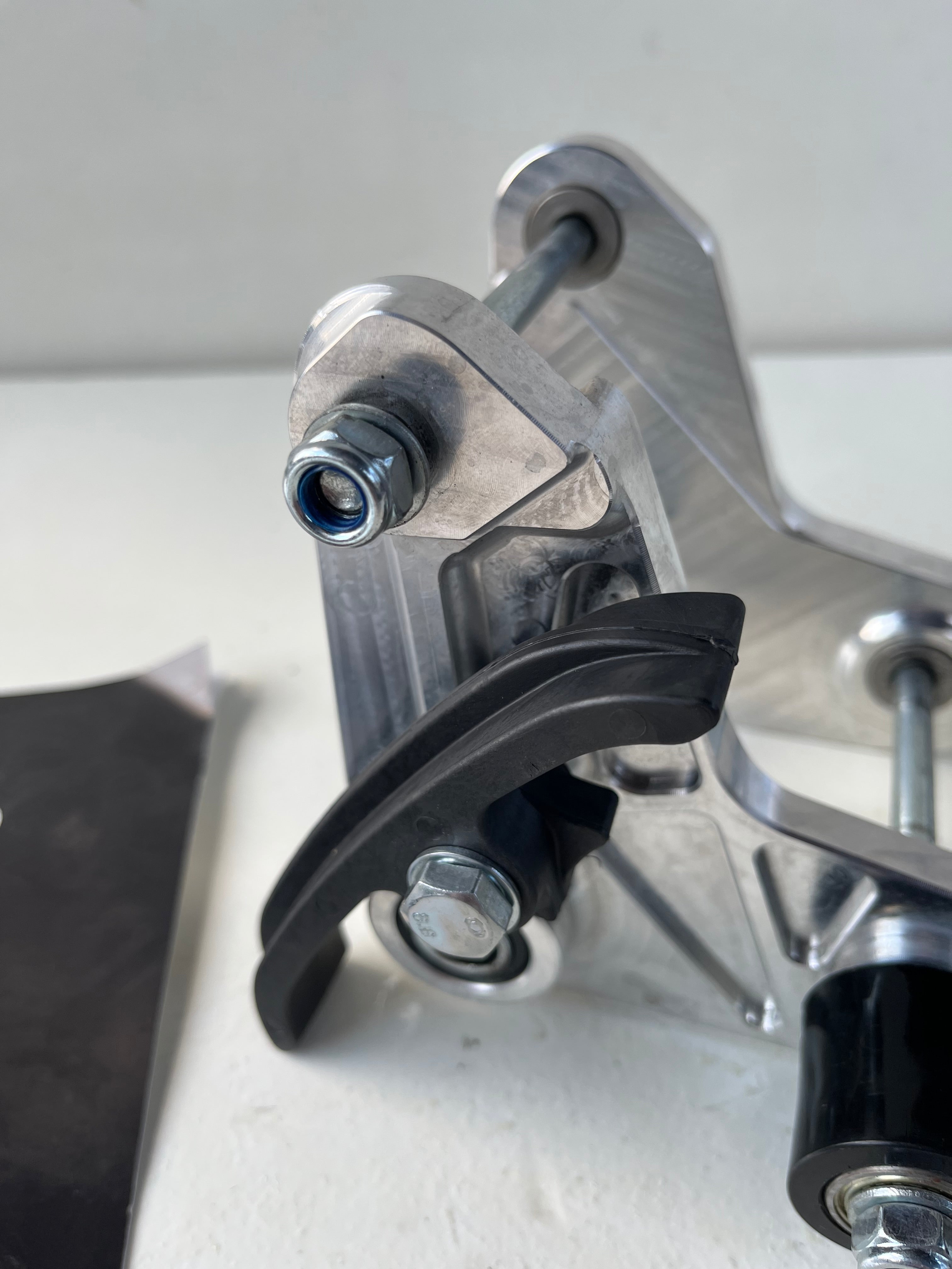 PZ-Tuning CNC Motorhalter Natur inklusive Teilegutachten